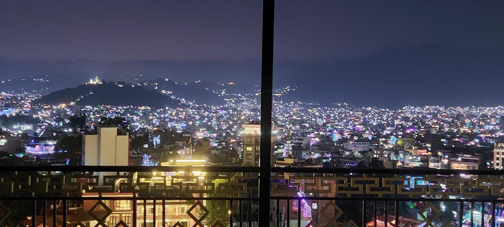 Hotel Yakroo Manang Káthmándú Exteriér fotografie
